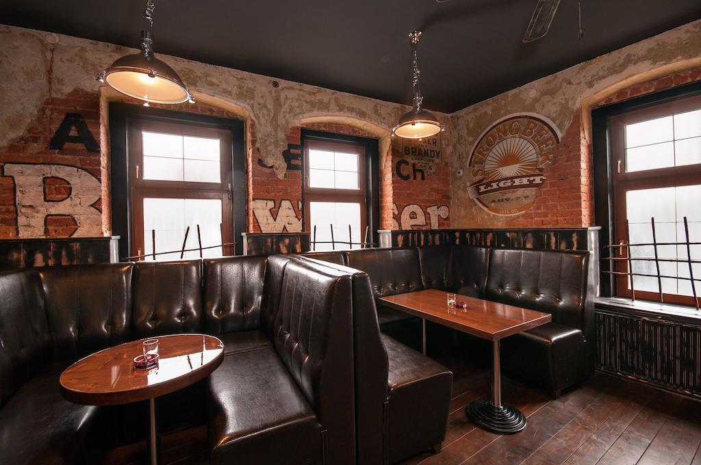 Hotel Chicago Chomutov Extérieur photo